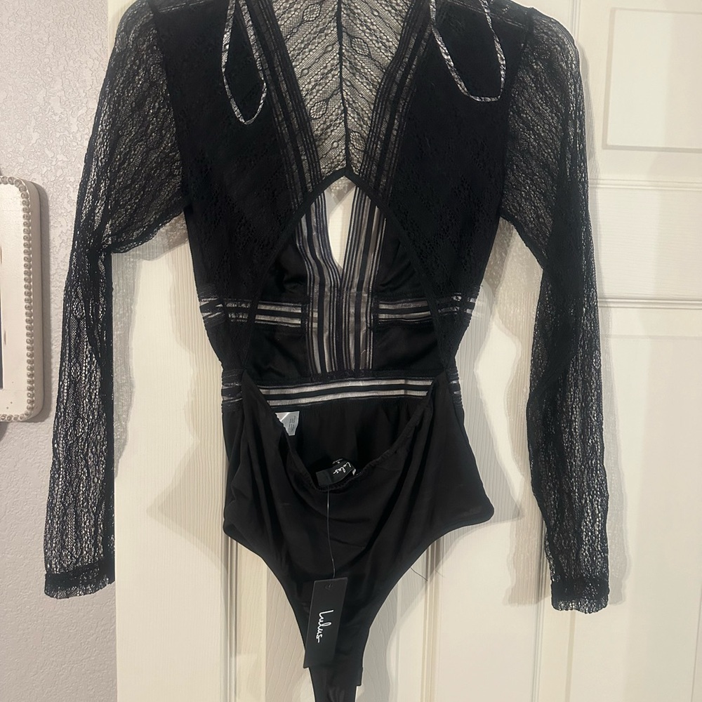 NWT Lulus lace body suit